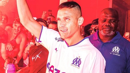 Alexis Sanchez a semnat cu Olympique Marseille
