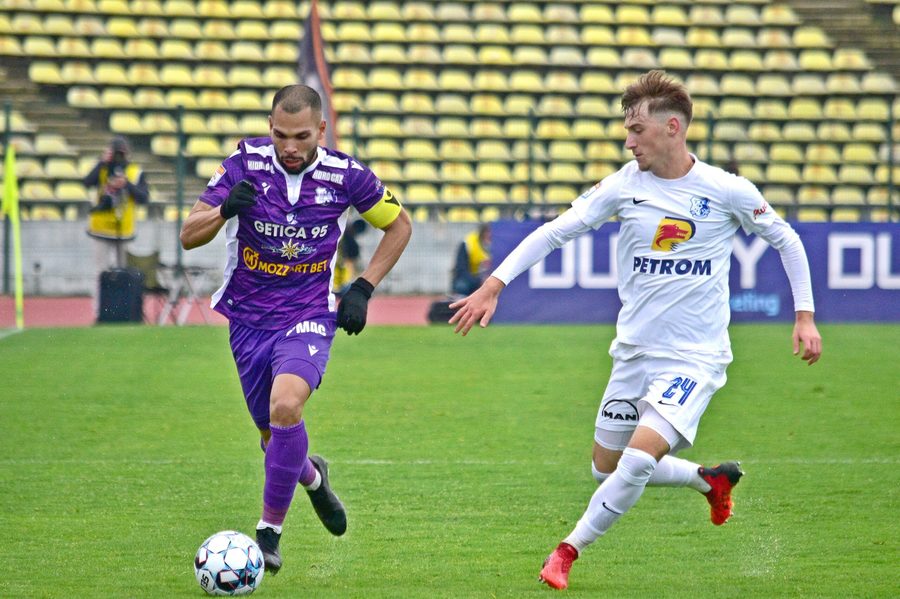 Primarul Piteştiului neagă că nu ar mai susţine echipa de fotbal. ”Probabil continuă deranjul produs de FC Argeş prin intrarea în play-off”