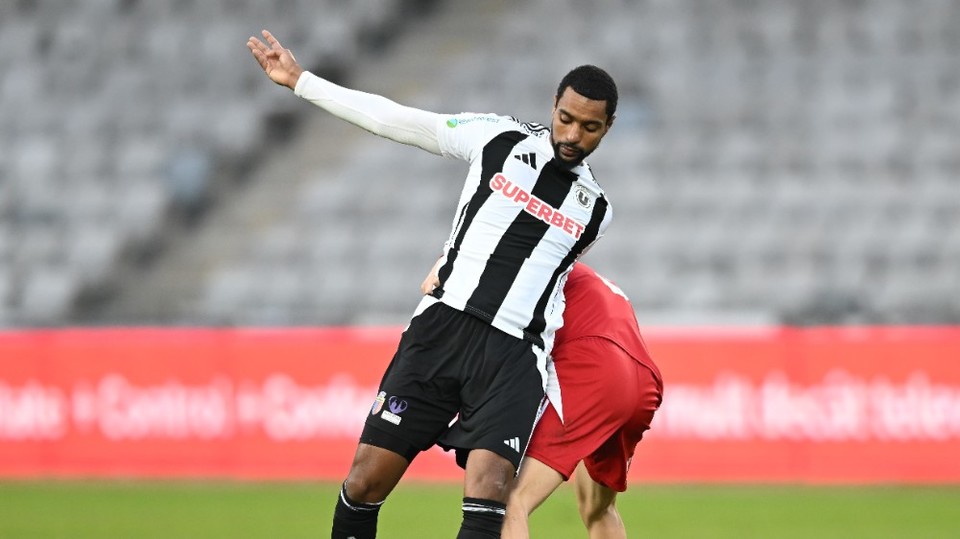 //i0.1616.ro/media/581/3142/38566/22095907/2/fc-universitatea-cluj-fc-botosani-superliga-superbet-01-03-2025-2.jpg