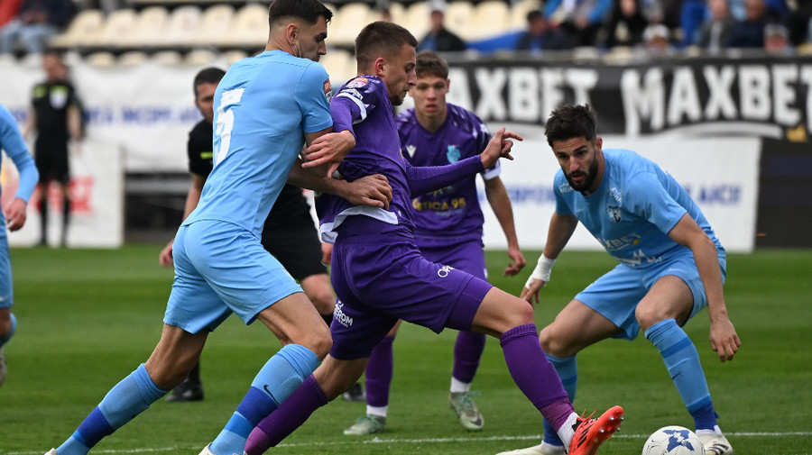 FC Argeş s-a despărţit de un atacant, la câteva zile după meciul pierdut cu Rapid. ”Îi mulţumim şi îi dorim mult succes în carieră!”