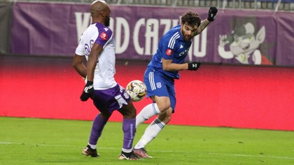 VIDEO ǀ FC ”U” Craiova a învins la limită FC Argeş, scor 2-1. Chiţu a reuşit dubla 