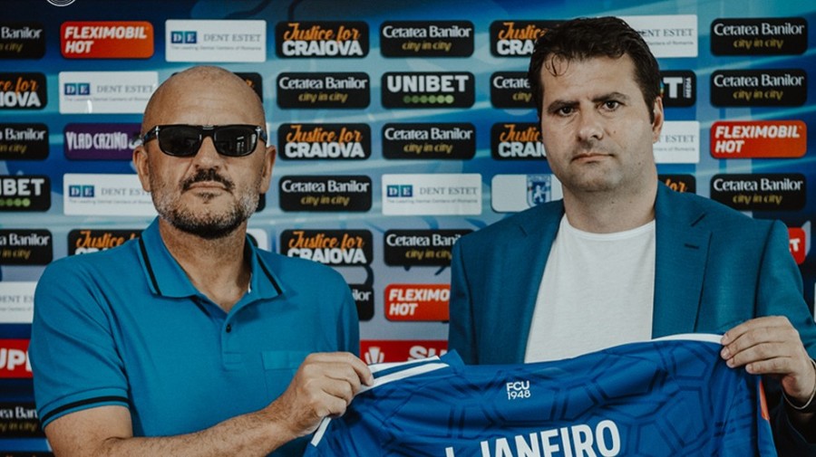 A semnat deja Nicolo Napoli contractul? :) Mititelu s-a despărţit de antrenorul Joao Janeiro la 3 zile după ce a condus primul antrenament. Motivul invocat în anunţul oficial
