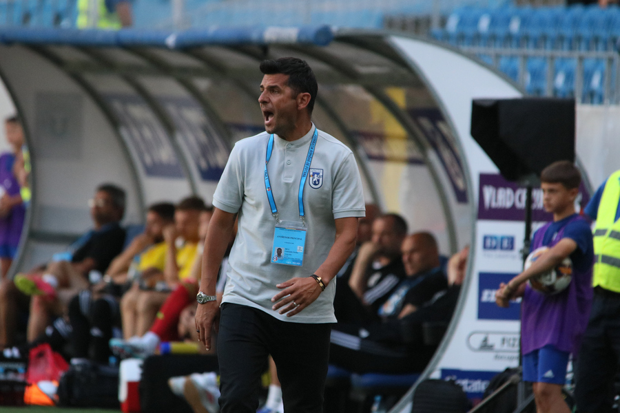VIDEO ǀ ”Trebuie să ne trezim”. Start de coşmar pentru Nicolae Dică la FCU Craiova