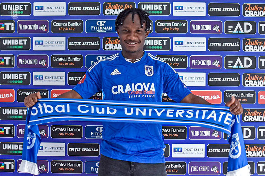 Situaţie complicată pentru jucătorul în care FCU Craiova îşi pune mari speranţe. ”Procedurile pentru permisul de muncă, exasperante şi aberante”
