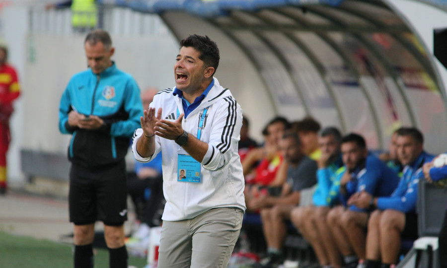 Giovanni Constantino, dezamăgit de arbitrajul de la meciul cu UTA. ”A fost penalty!”