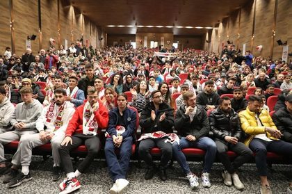 Sivasspor oferă acces gratuit la meciul cu Fiorentina oamenilor afectaţi de cutremurele devastatoare de luna trecută