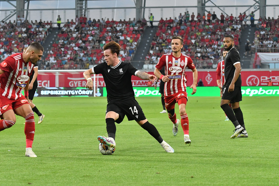 VIDEO | Sepsi - CSKA Sofia 4-0. Covăsnenii şi-au zdrobit adversara şi s-au calificat fără emoţii în turul III Conference League