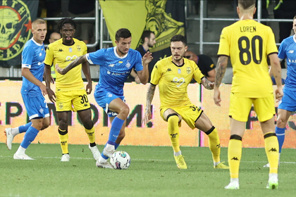 Dramă în Giuleşti! Mircea Lucescu şi Dinamo Kiev au trecut la penalty-uri de Aris Salonic