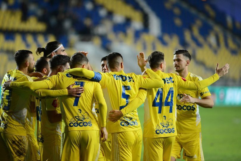 Petrolul se reuneşte marţi. Petroliştii merg în cantonament în Antalya şi vor susţine trei meciuri amicale