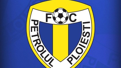 Lovitură dată de Petrolul! Fotbalistul a pus cerneala pe contract şi a semnat până în 2027

