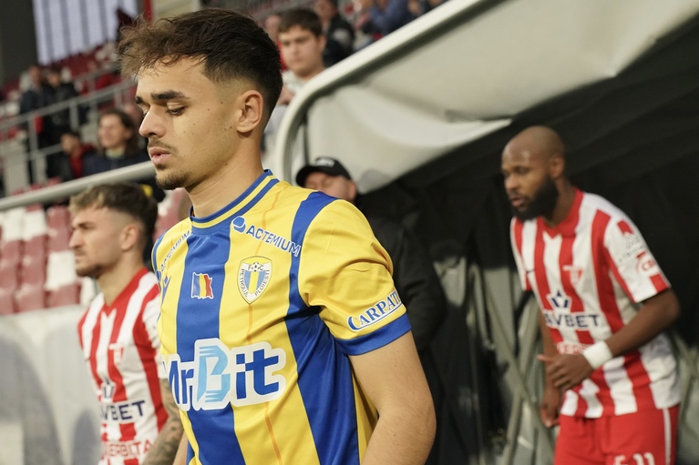 Denis Radu se desparte de Petrolul şi semnează în străinătate