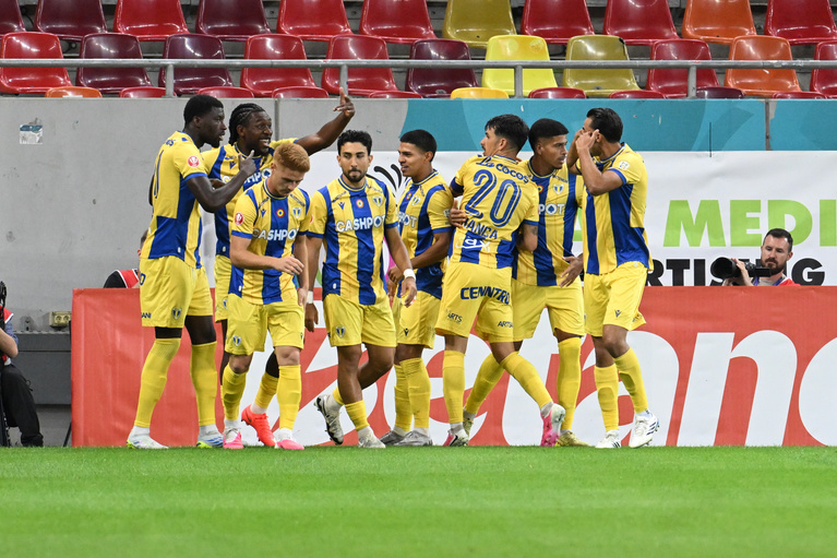 Jucătorul care i-a lăsat mască pe experţi după FCSB - Petrolul: ”Cum a ajuns în România?! E bun rău de tot” | VIDEO EXCLUSIV
