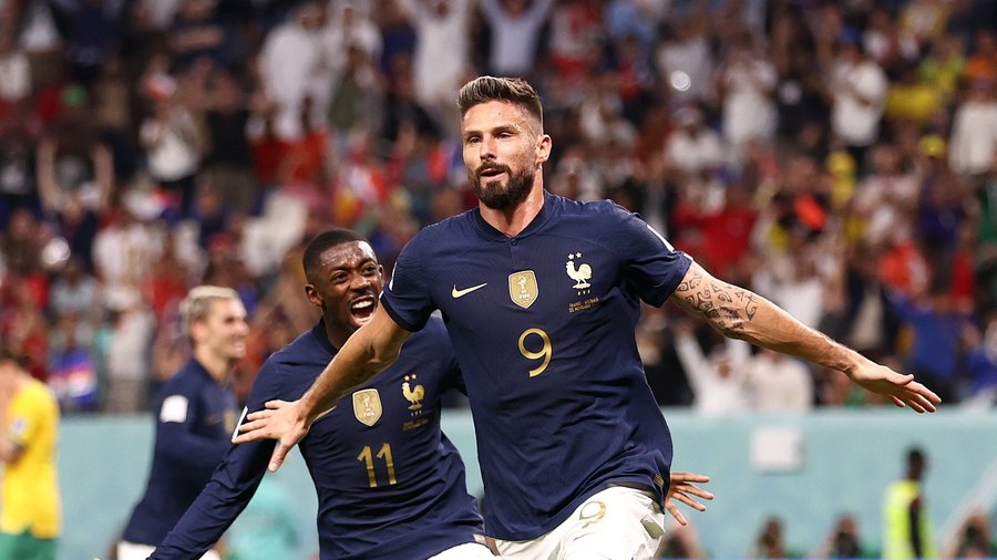 Giroud scrie istorie! A devenit cel mai bun marcator din istoria naţionalei Franţei, la egalitate cu Thierry Henry