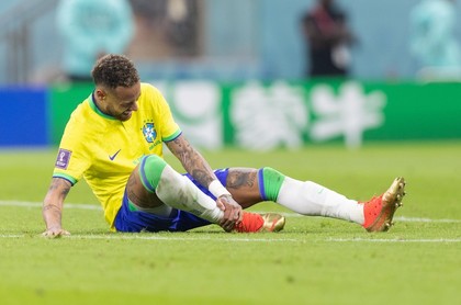 FOTO | Imagini teribile cu glezna lui Neymar, după accidentarea suferită în meciul cu Serbia 