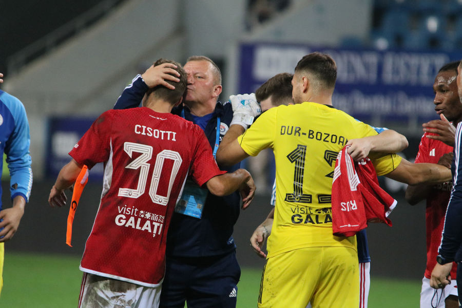 VIDEO | Dorinel Munteanu aduce victoria aşteptată de 8 ani la Galaţi. ”Sunt bucuros, dar nu trebuie să dureze mult”