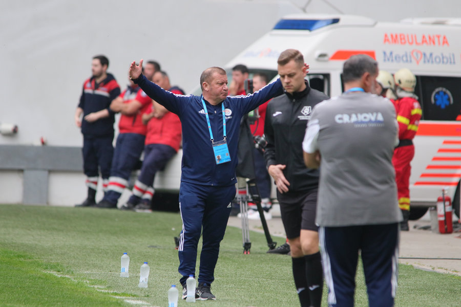 Dorinel Munteanu îşi laudă adversarii. ”Echipă puternică, cu jucători valoroşi”