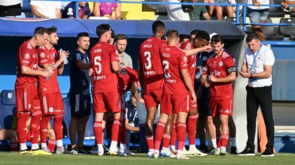 OUT de la Oţelul! Jucătorul sosit în urmă cu două luni la Galaţi nu a mai suportat situaţia de la club şi a cerut rezilierea contractului + Încă un fotbalist ar fi pe „făraş”