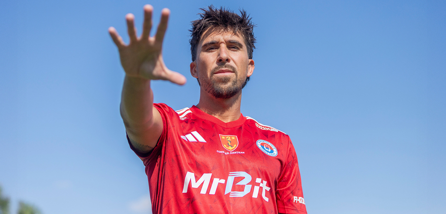 Transfer de răsunet bifat de Oţelul! Fostul jucător de la Benfica a fost prezentat oficial la Galaţi