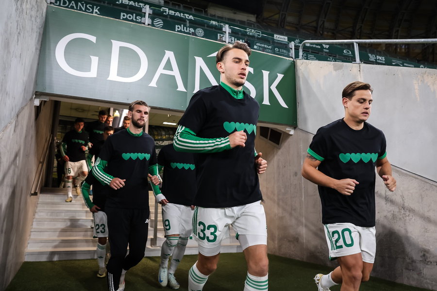 Fundaşul crescut de Gremio vine în România şi semnează cu o echipă de mare tradiţie din SuperLiga! Contract valabil pe două sezoane