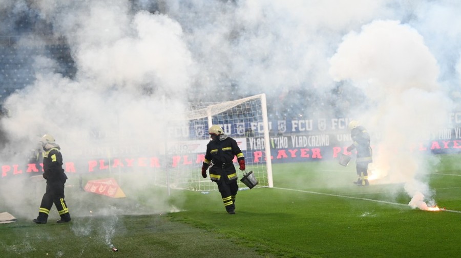 A venit nota de plată! Amenzi şi interdicţii după derby-ul din Craiova