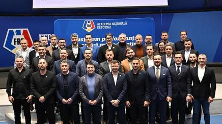 Keşeru, Tamaş, Moldovan, Moţi şi Niculae, printre absolvenţii Cursului de Director Sportiv organizat de FRF