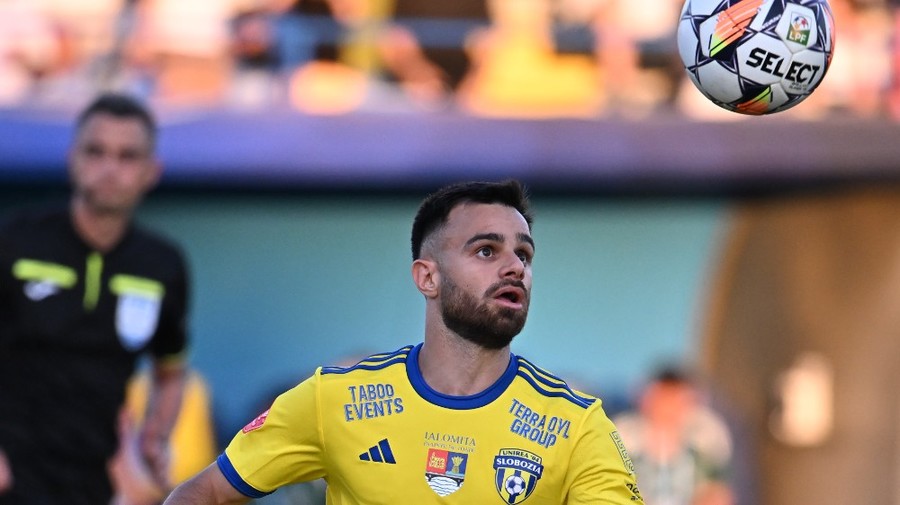 Cristi Bărbuţ este dorit de o echipă importantă din România