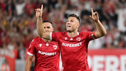 Merge la FCSB sau rămâne la Dinamo? Ultimele informaţii despre negocierile pentru transferul lui Dennis Politic | EXCLUSIV