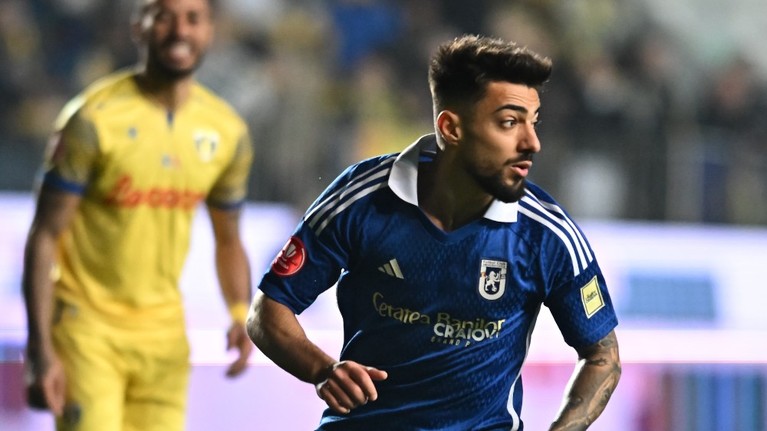 OFICIAL | După şapte ani petrecuţi la FCU Craiova, Radu Negru a semnat cu o altă echipă