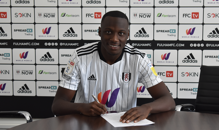 A trecut pe la Fulham, iar acum va juca în România