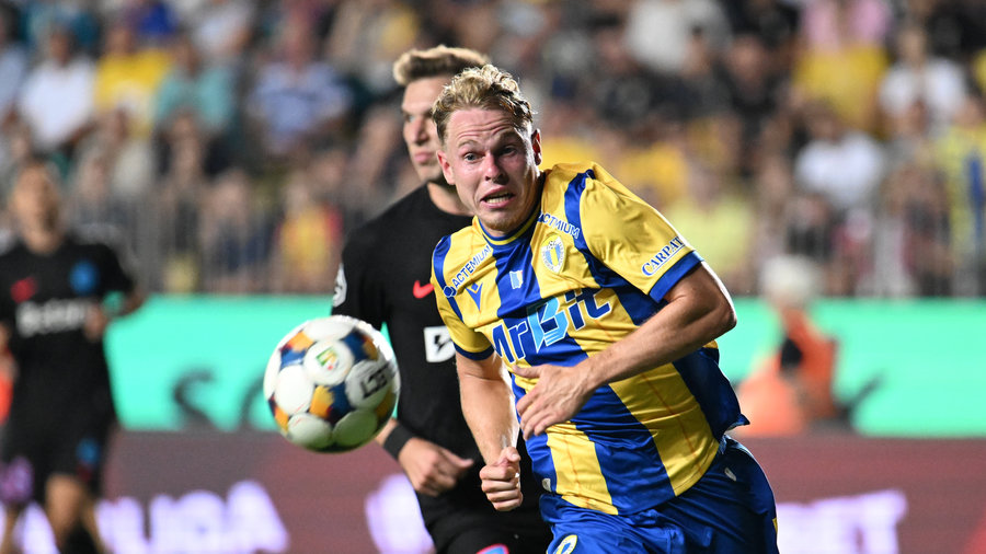 Kilian Ludewig a semnat pe doi ani