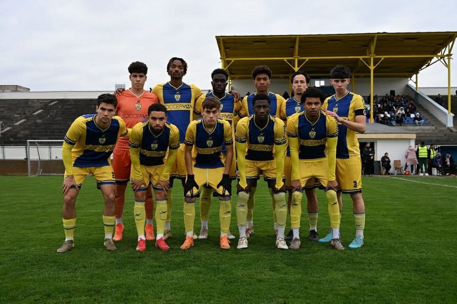 Finanţatorii clubului dintr-un mare oraş al ţării s-au retras! Nu sunt bani pentru următoarele meciuri, iar retragerea din campionat pare iminentă