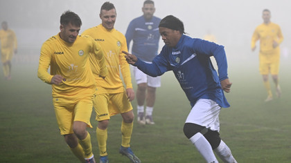 Suma neaşteptat de mică pe care ar fi primit-o Ronaldinho să joace la Iaşi. ”Ce probleme o avea cu banii?”