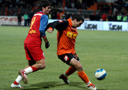 ”Era boschetar, bea”. Uluitor! Căpitanul unei formaţii din prima ligă a ajuns să cerşească