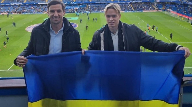 Primul star din lumea fotbalului care şi-a anunţat prezenţa la înmormântarea lui Mircea Lucescu: ”Ne vedem la Bucureşti!”


