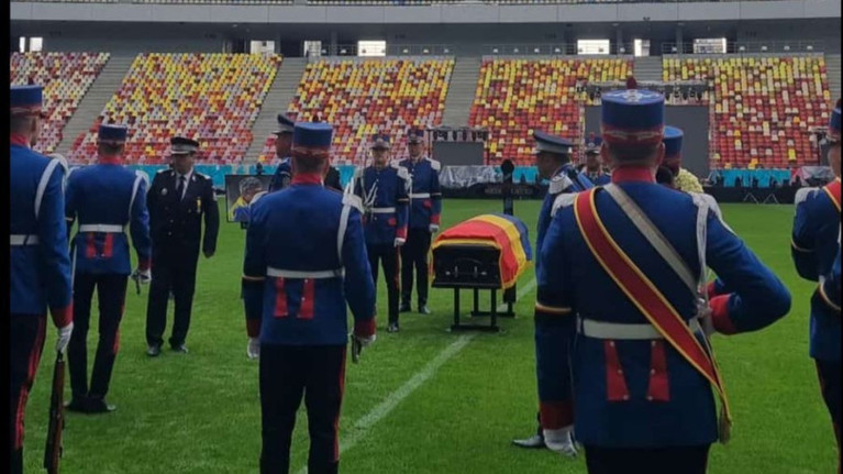 EXCLUSIV | Ultima dorinţă a lui Mircea Lucescu a fost îndeplinită. Ce s-a întâmplat după ce lumea a plecat de la priveghi