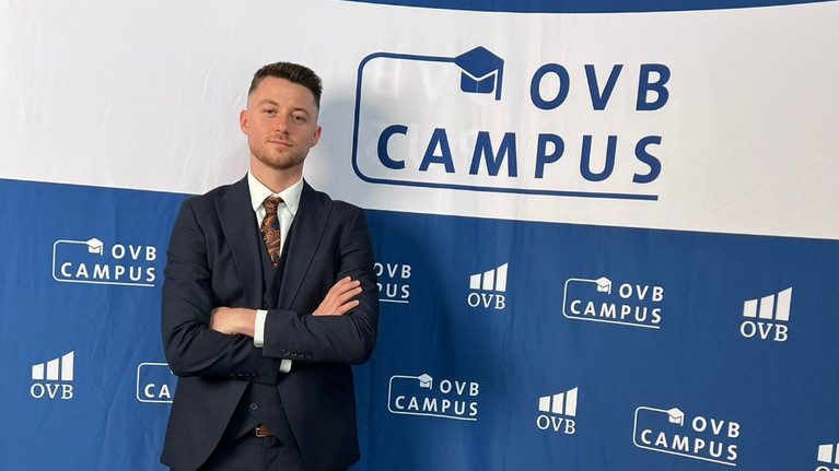 Crescut la Academia Hagi, un fotbalist român s-a retras din fotbal la 27 de ani pentru a urma o carieră inedită! | EXCLUSIV