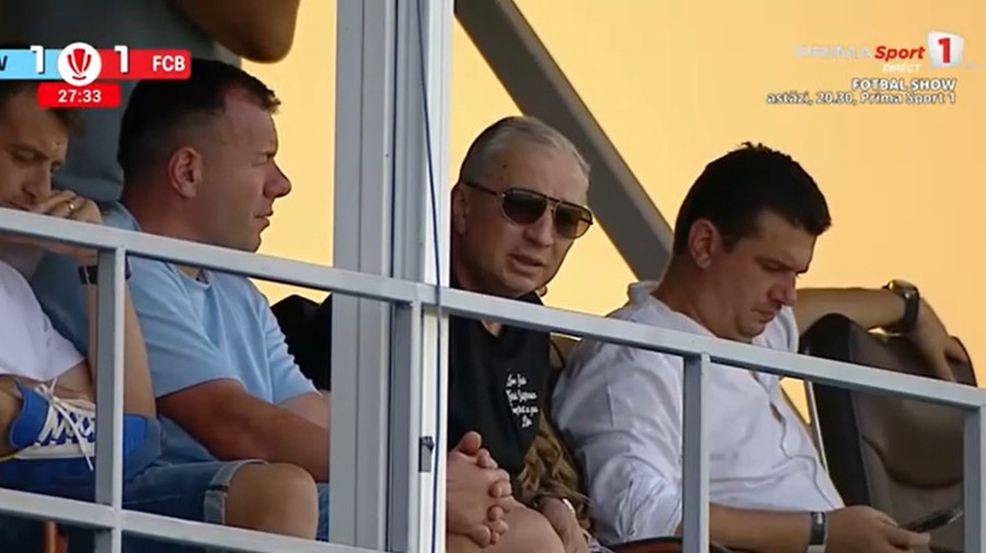 Dan Petrescu, pentru prima dată pe stadion după un an! Prezent la primul meci din noua ediţie a Superligii | VIDEO