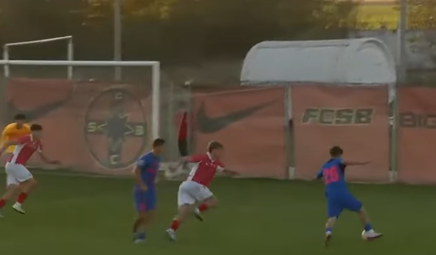 Dinamo a câştigat derby-ul cu FCSB din Liga 3