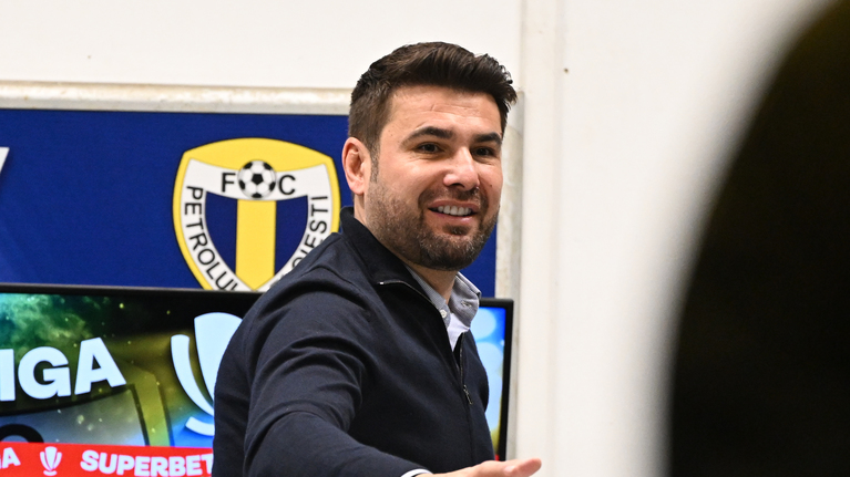 Surpriză! Pe cine ar putea vota Adrian Mutu la alegerile prezidenţiale