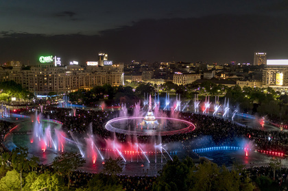 Spectacole de apă, muzică şi lumini la Fântânile Urbane din Piaţa Unirii, din Bucureşti, din 26 iulie, pentru a săbători performanţa olimpică a sportivilor români 
