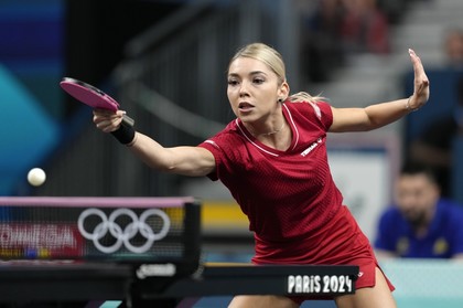 Bernadette Szocs merge în optimile probei de tenis de masă. Cine va fi următoarea adversară