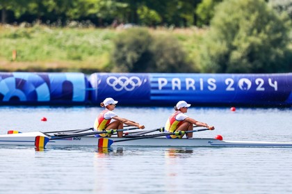 Ionela Cozmiuc şi Gianina van Groningen, în finală la dublu vâsle categorie uşoară cu timpul cel mai bun al semifinalelor