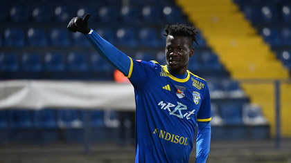 Lovitură în Superliga! Christ Afalna a semnat