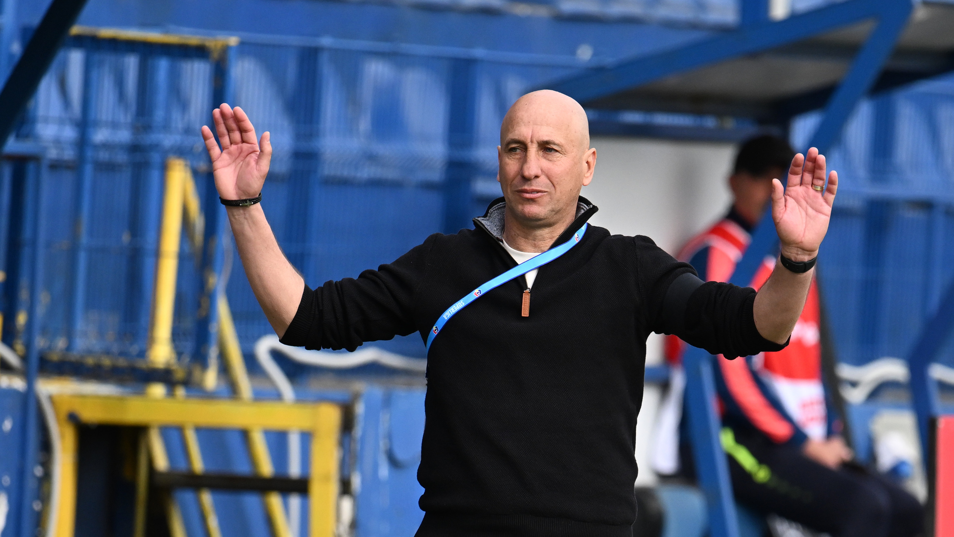 ”Dacă ajungem acolo, nu ne dăm la o parte”. Robert Ilyes, foarte ambiţions înainte de meciul cu FCSB