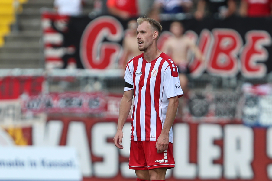 Atacantul văzut ca o mare speranţă pe vremea când era legitimat la Bayern Munchen a fost prezentat oficial în SuperLiga: „Bine ai venit”