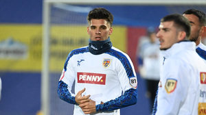 Titularizarea lui Ianis Hagi, contestată: „Mă miră! Vedeam să jucăm cu trei mai defensivi” | VIDEO EXCLUSIV 