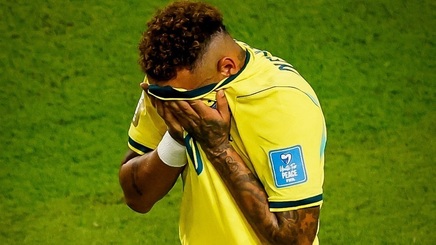 Neymar a plâns în vestiar după revenirea emoţionantă în echipa naţională a Braziliei