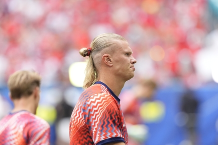 Erling Haaland a revenit de la Cupa Mondială cu un suvenir inedit. Despre ce este vorba