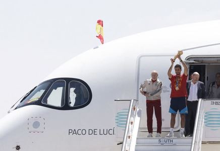 Campioana mondială Spania a aterizat la Madrid. Urmează o adevărată sărbătoare pe străzi