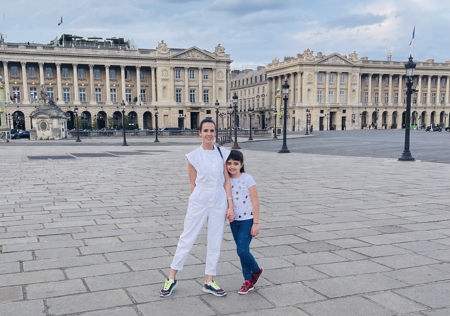 FOTO Livia Graur, vacanţă de vis în Paris, locul copilăriei